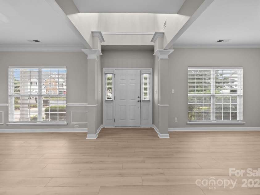 1504 Jekyll Lane, Waxhaw, NC 28173.  MLS# CAR4277908, YatesRealty ID 25455. Front door, 2 story foyer