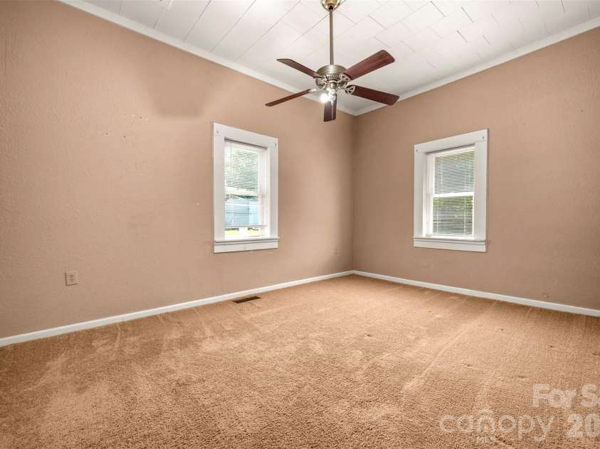 288 Middle Street, Ellenboro, NC 28040.  MLS# CAR4382612, YatesRealty ID 25455. 