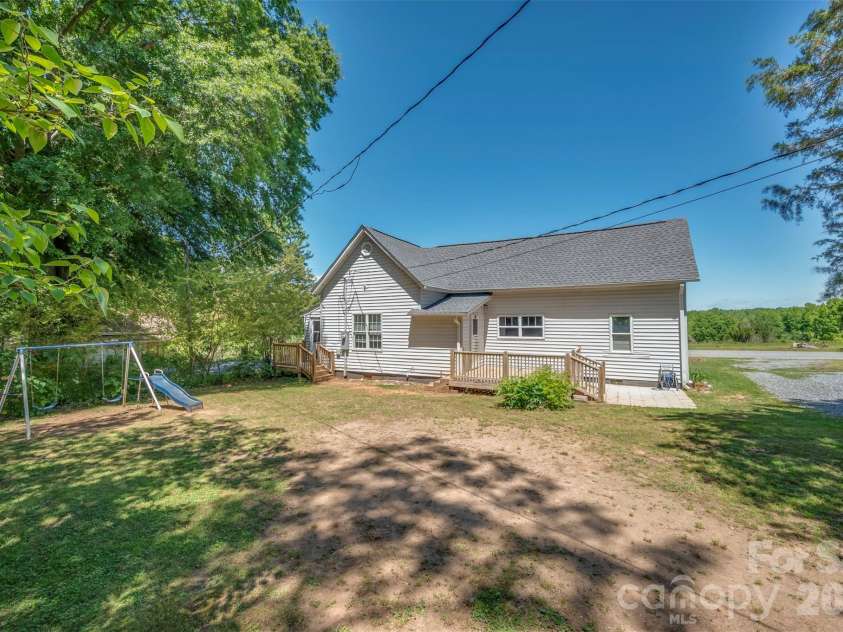 288 Middle Street, Ellenboro, NC 28040.  MLS# CAR4382612, YatesRealty ID 25455. 