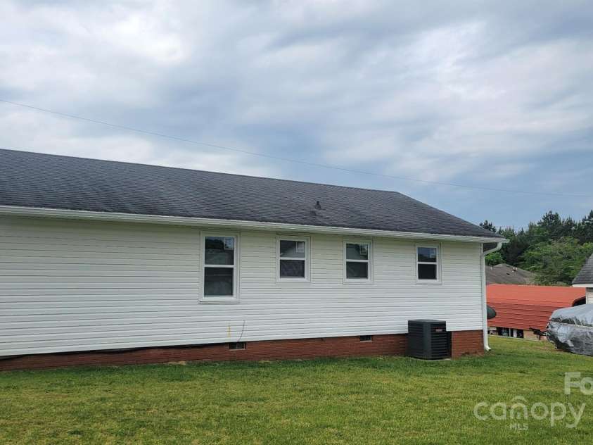 2109 Boggs Street, Lincolnton, NC 28092.  MLS# CAR4249973, YatesRealty ID 25456. BACK VIEW