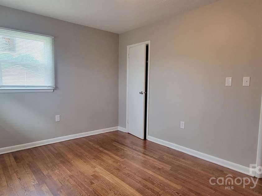 2109 Boggs Street, Lincolnton, NC 28092.  MLS# CAR4249973, YatesRealty ID 25456. BR1