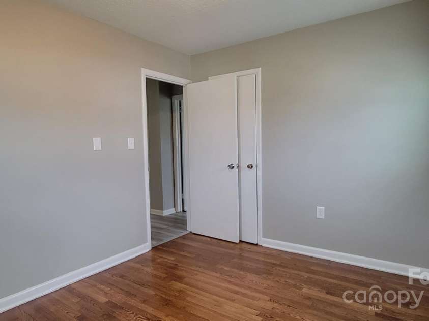 2109 Boggs Street, Lincolnton, NC 28092.  MLS# CAR4249973, YatesRealty ID 25456. BR2