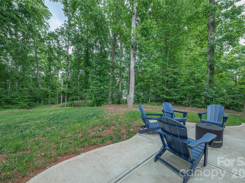 10904 Leyton Place, Charlotte, NC 28227.  MLS# CAR4380948, YatesRealty ID 25459. 