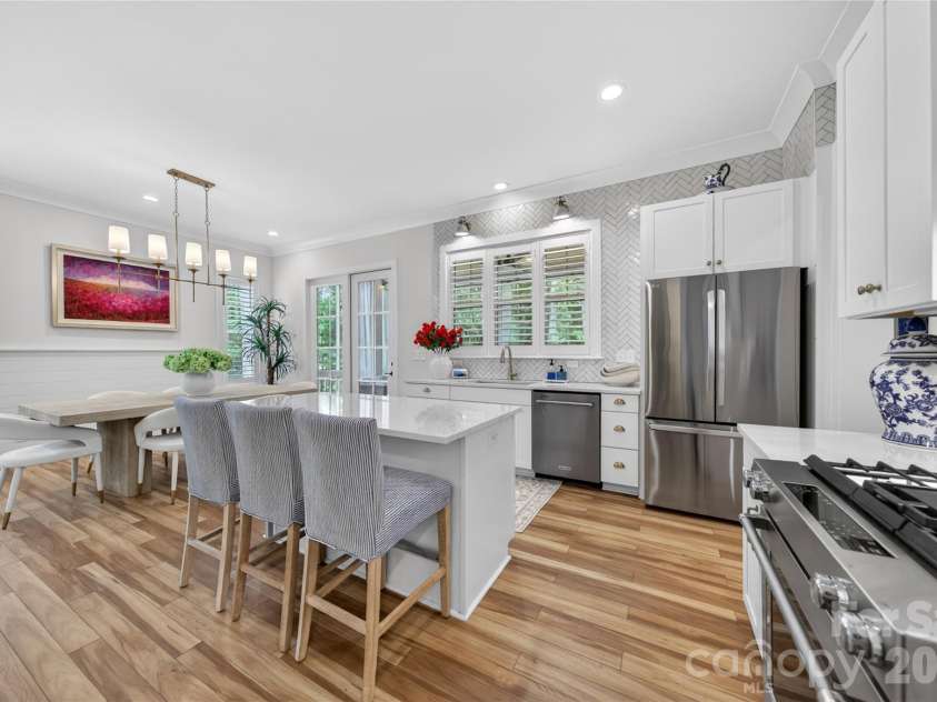 10904 Leyton Place, Charlotte, NC 28227.  MLS# CAR4380948, YatesRealty ID 25459. 