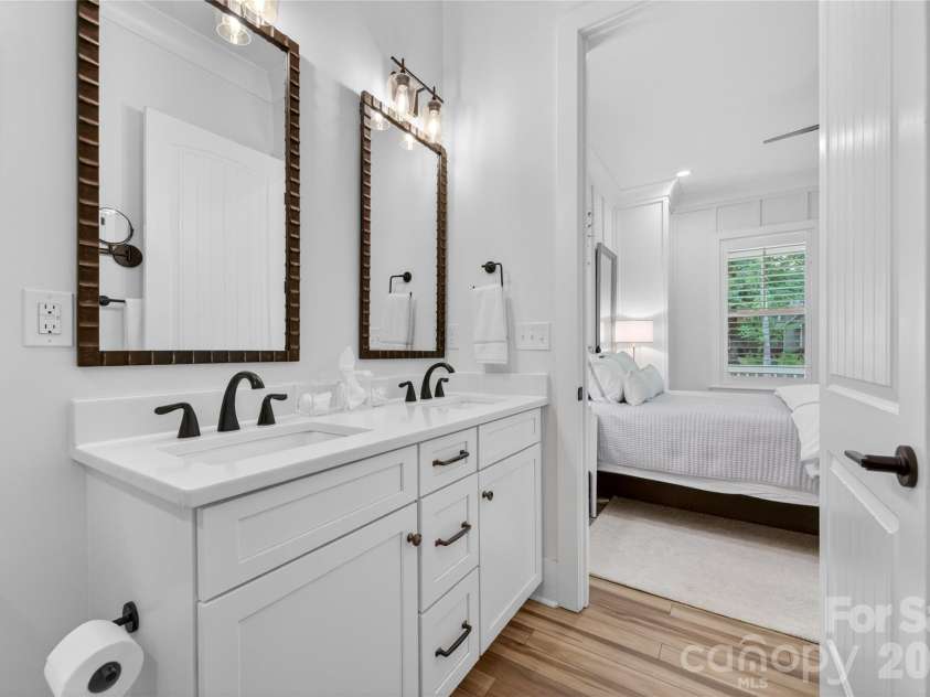 10904 Leyton Place, Charlotte, NC 28227.  MLS# CAR4380948, YatesRealty ID 25459. 