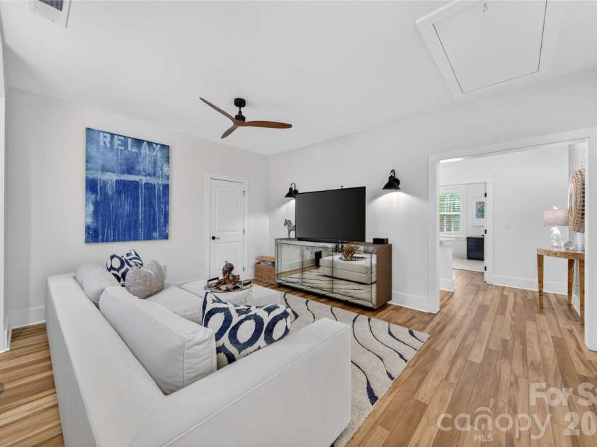 10904 Leyton Place, Charlotte, NC 28227.  MLS# CAR4380948, YatesRealty ID 25459. 