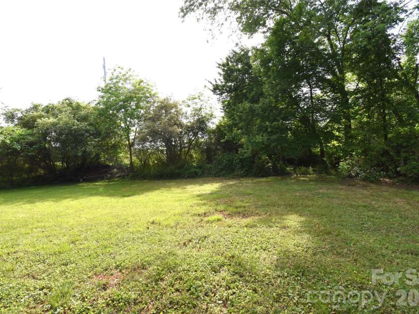 3549 Boyette Road, Lenoir, NC 28645.  MLS# CAR4379974, YatesRealty ID 25460. 