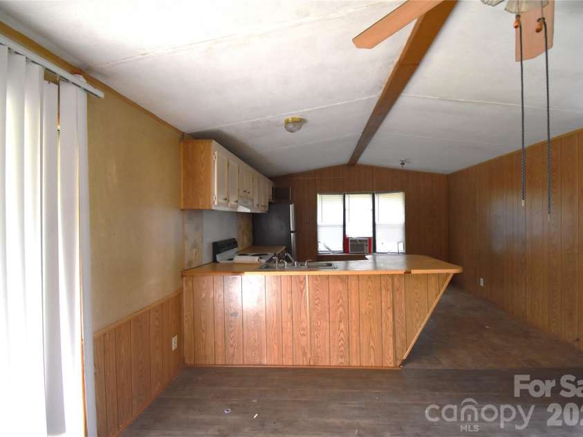3549 Boyette Road, Lenoir, NC 28645.  MLS# CAR4379974, YatesRealty ID 25460. 