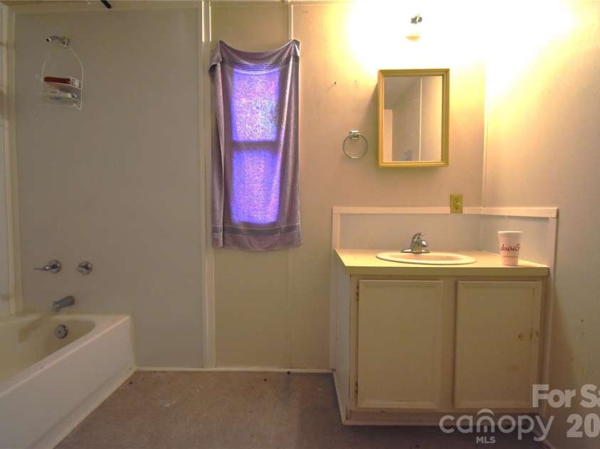 3549 Boyette Road, Lenoir, NC 28645.  MLS# CAR4379974, YatesRealty ID 25460. 