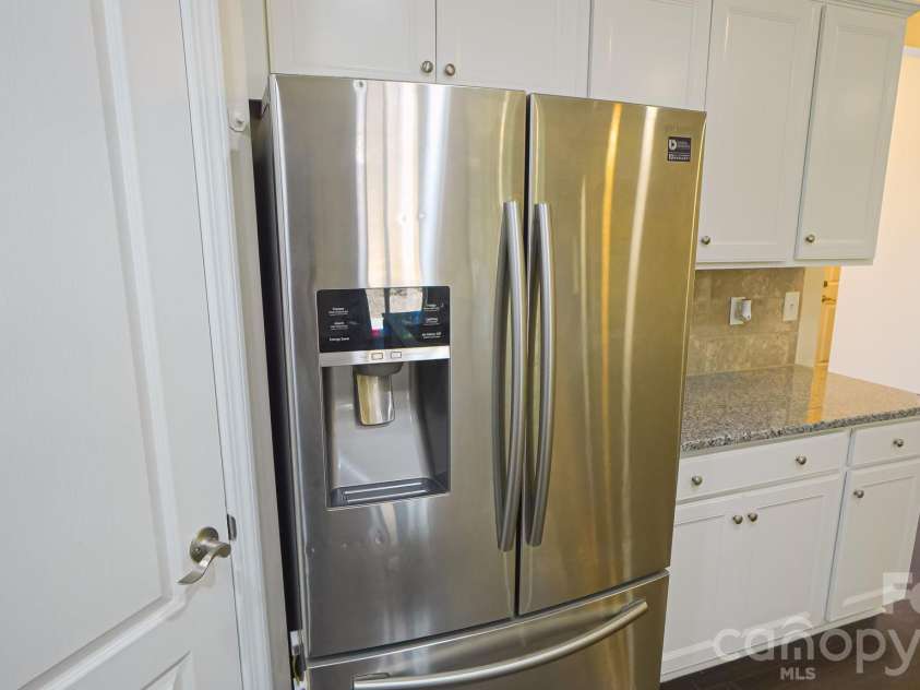 504 Twelve Oaks Lane, Fort Mill, SC 29708.  MLS# CAR4364813, YatesRealty ID 25461. 