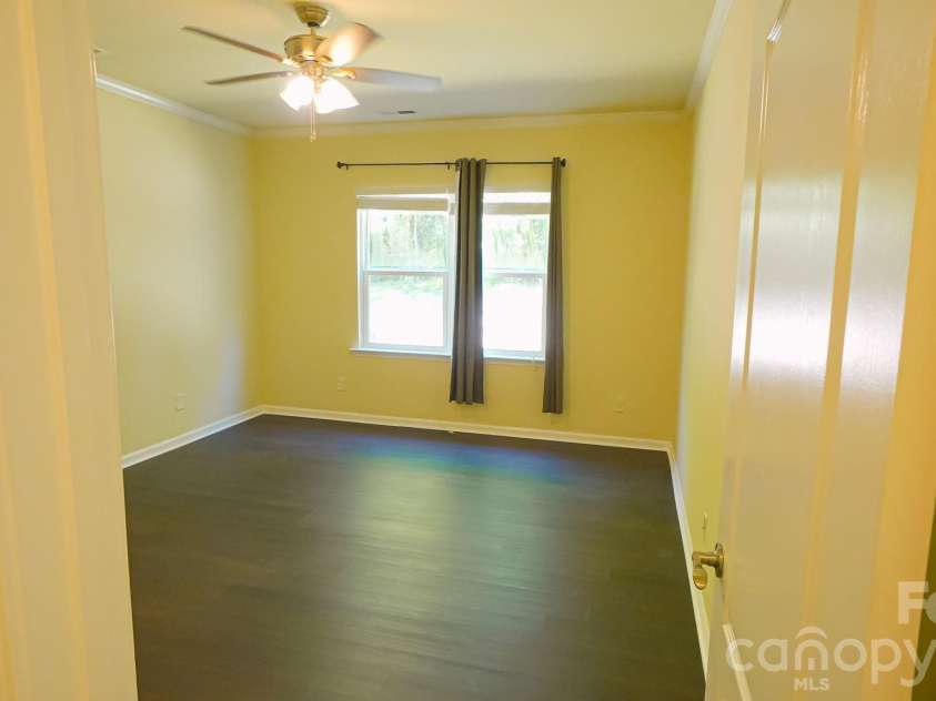 504 Twelve Oaks Lane, Fort Mill, SC 29708.  MLS# CAR4364813, YatesRealty ID 25461. 