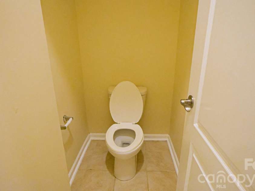 504 Twelve Oaks Lane, Fort Mill, SC 29708.  MLS# CAR4364813, YatesRealty ID 25461. 