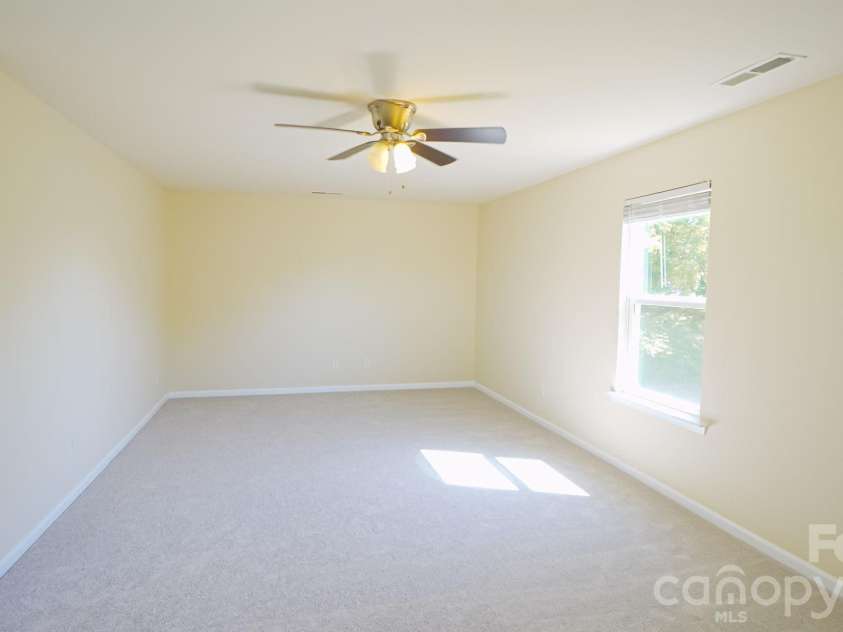 504 Twelve Oaks Lane, Fort Mill, SC 29708.  MLS# CAR4364813, YatesRealty ID 25461. 