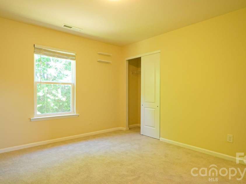 504 Twelve Oaks Lane, Fort Mill, SC 29708.  MLS# CAR4364813, YatesRealty ID 25461. 