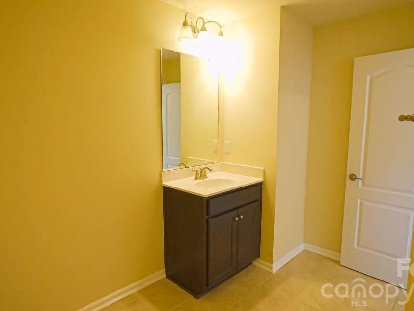 504 Twelve Oaks Lane, Fort Mill, SC 29708.  MLS# CAR4364813, YatesRealty ID 25461. 