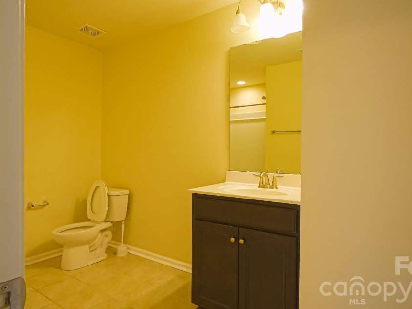 504 Twelve Oaks Lane, Fort Mill, SC 29708.  MLS# CAR4364813, YatesRealty ID 25461. 