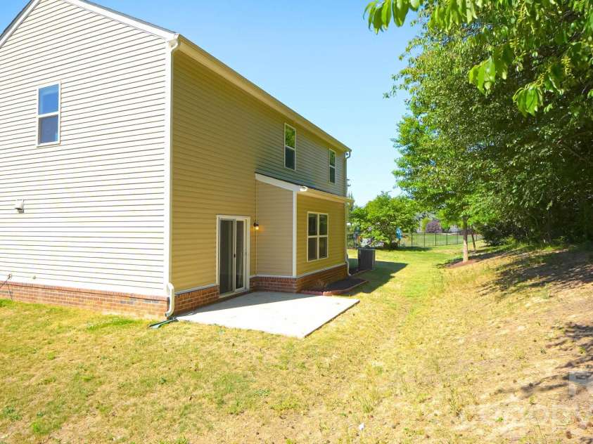 504 Twelve Oaks Lane, Fort Mill, SC 29708.  MLS# CAR4364813, YatesRealty ID 25461. 