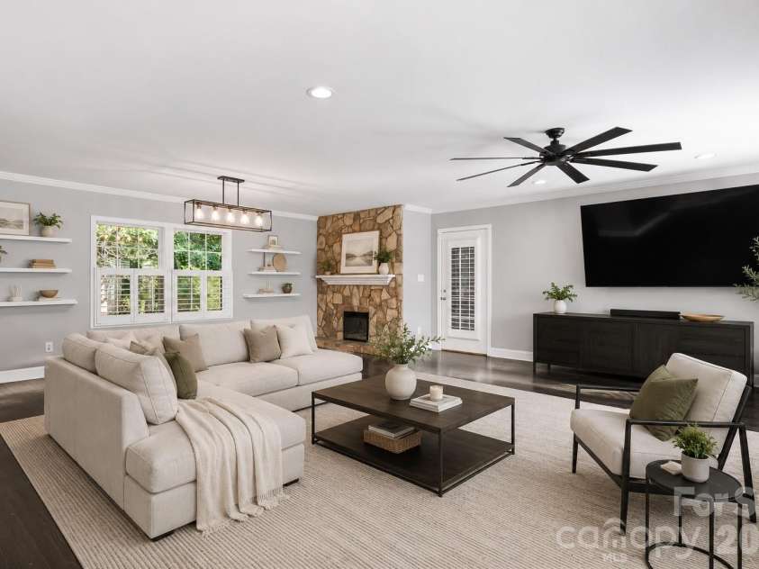 14214 Honeysuckle Ridge Drive, Matthews, NC 28105.  MLS# CAR4381101, YatesRealty ID 25462. Virtual staging