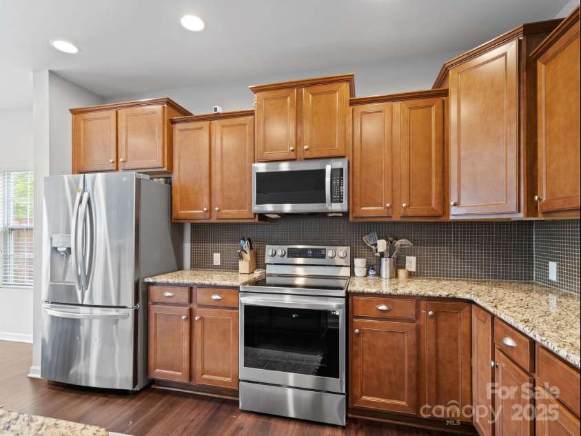 3702 Wiegon Lane, Charlotte, NC 28216.  MLS# CAR4278321, YatesRealty ID 25462. 