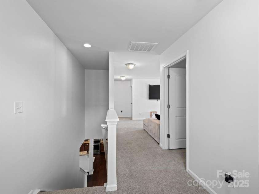 3702 Wiegon Lane, Charlotte, NC 28216.  MLS# CAR4278321, YatesRealty ID 25462. 