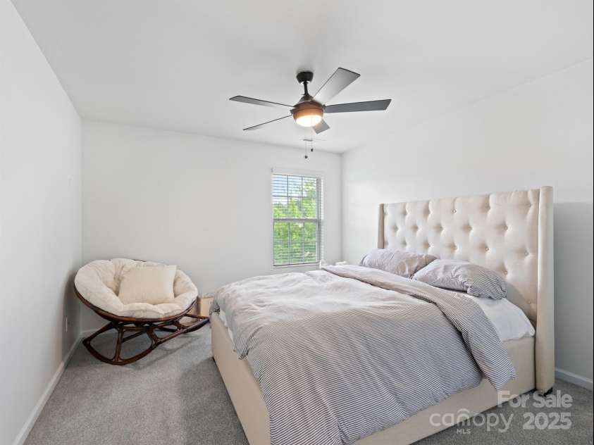 3702 Wiegon Lane, Charlotte, NC 28216.  MLS# CAR4278321, YatesRealty ID 25462. 