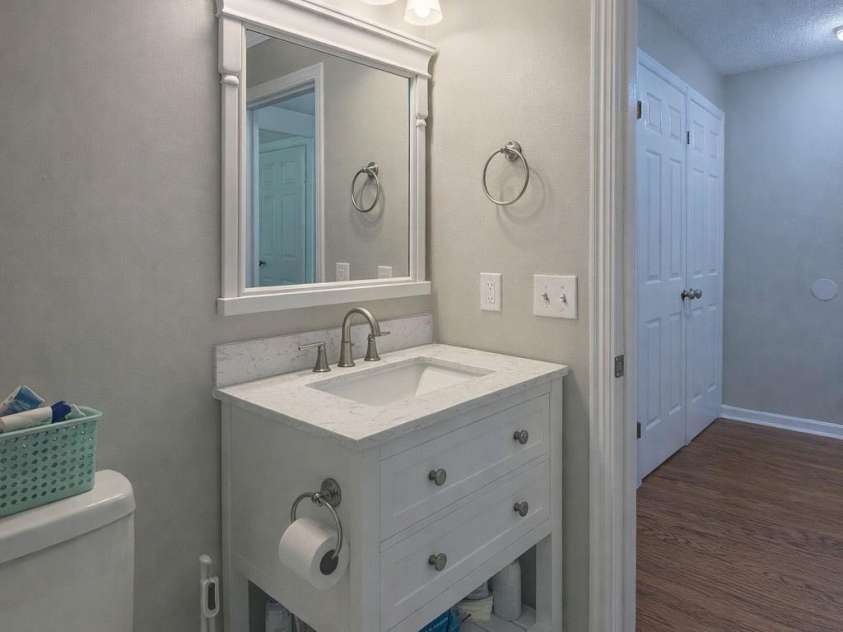 7531 Woodknoll Drive, Charlotte, NC 28217.  MLS# CAR4376583, YatesRealty ID 25463. 