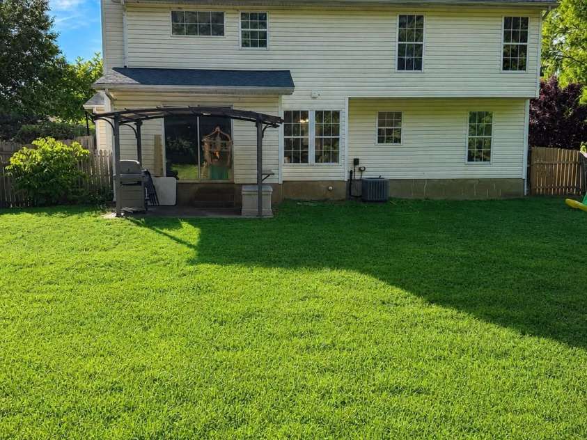 7531 Woodknoll Drive, Charlotte, NC 28217.  MLS# CAR4376583, YatesRealty ID 25463. 