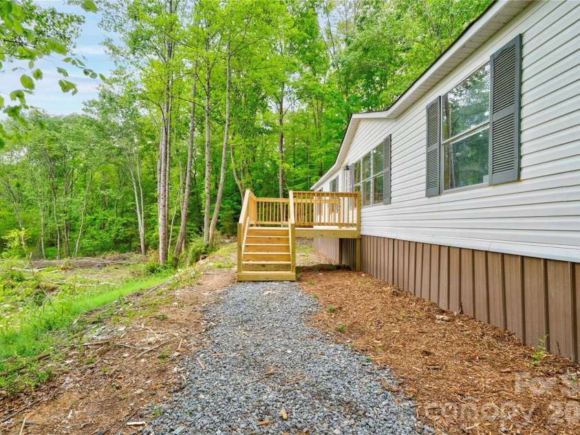141 Knob Creek Drive, Lawndale, NC 28090.  MLS# CAR4377787, YatesRealty ID 25464. 