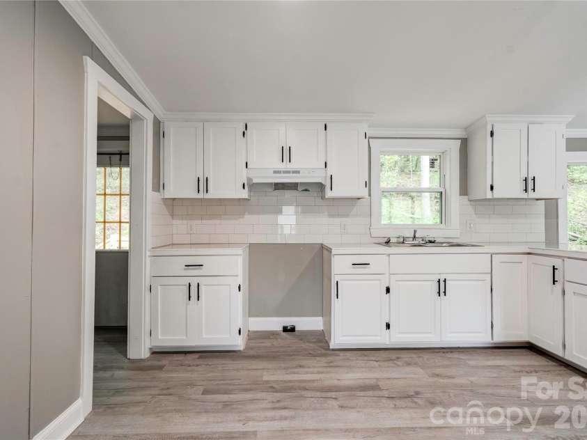 141 Knob Creek Drive, Lawndale, NC 28090.  MLS# CAR4377787, YatesRealty ID 25464. 