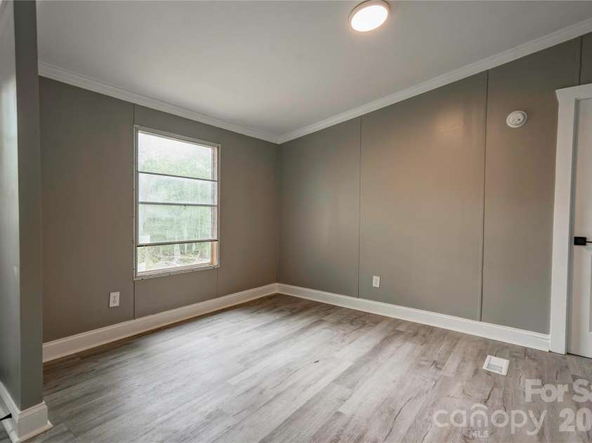 141 Knob Creek Drive, Lawndale, NC 28090.  MLS# CAR4377787, YatesRealty ID 25464. 