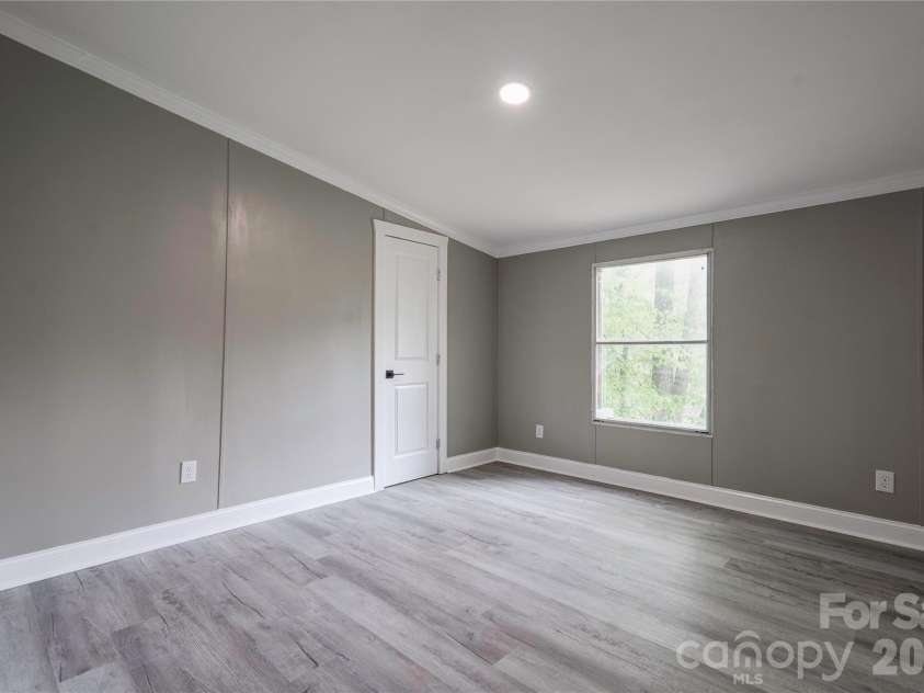 141 Knob Creek Drive, Lawndale, NC 28090.  MLS# CAR4377787, YatesRealty ID 25464. 