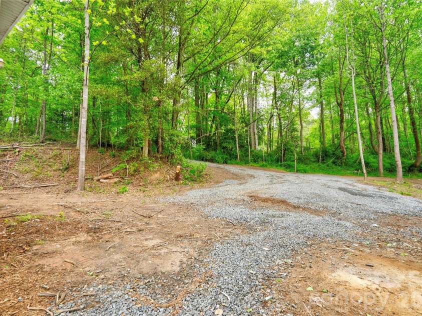 141 Knob Creek Drive, Lawndale, NC 28090.  MLS# CAR4377787, YatesRealty ID 25464. 
