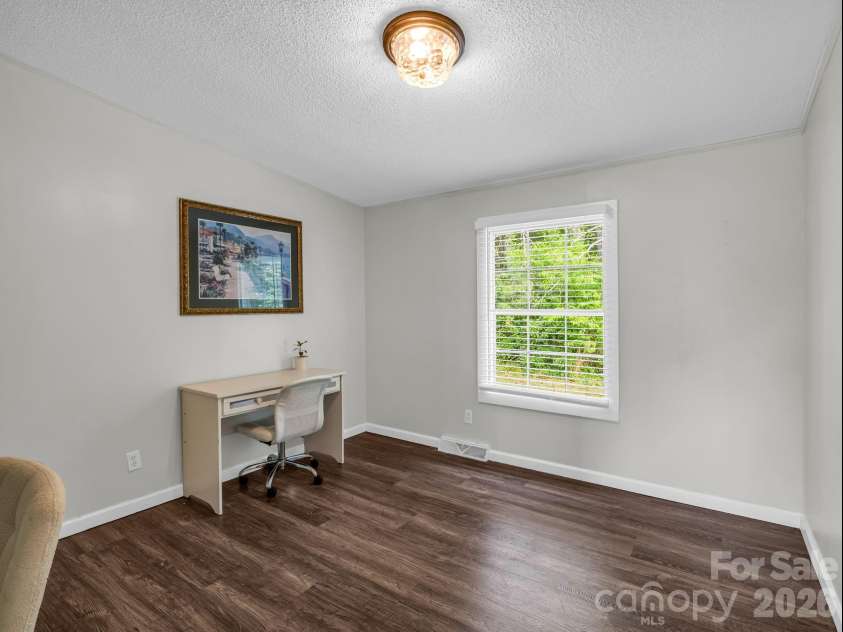 219 Jackson Loop Road, Flat Rock, NC 28731.  MLS# CAR4381567, YatesRealty ID 25465. 