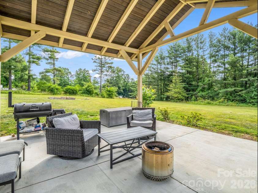 219 Jackson Loop Road, Flat Rock, NC 28731.  MLS# CAR4381567, YatesRealty ID 25465. 
