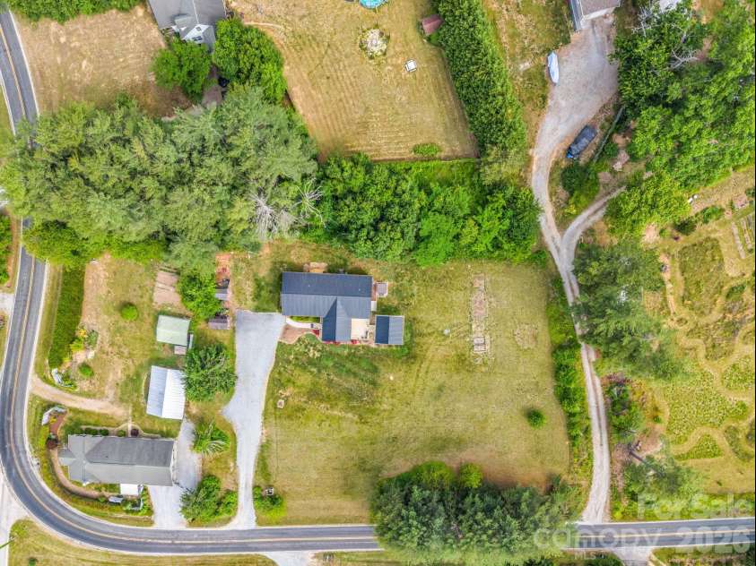 219 Jackson Loop Road, Flat Rock, NC 28731.  MLS# CAR4381567, YatesRealty ID 25465. 