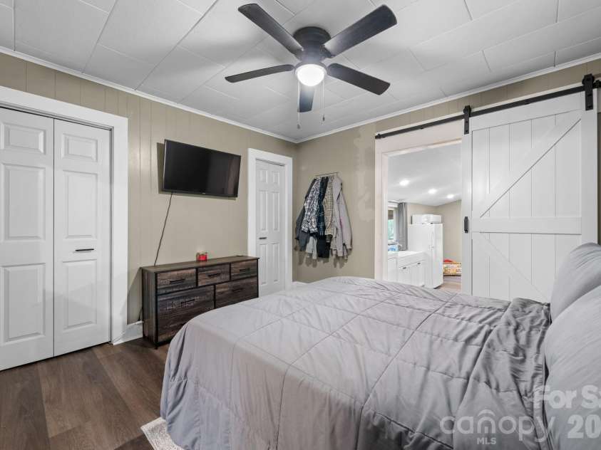 2990 Old NC 18 None, Morganton, NC 28655.  MLS# CAR4385548, YatesRealty ID 25466. 