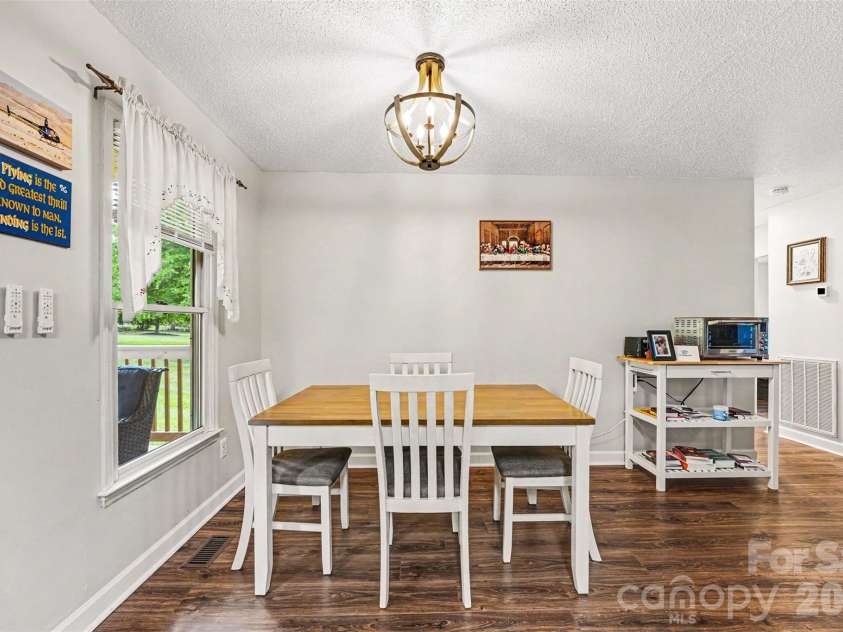 173 Alpine Circle, Statesville, NC 28625.  MLS# CAR4381826, YatesRealty ID 25468. 