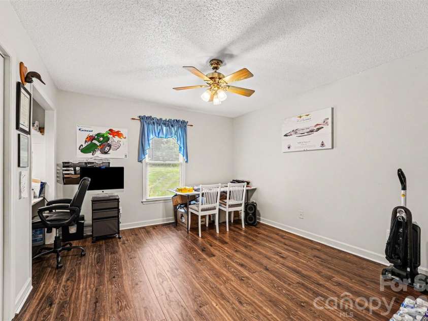 173 Alpine Circle, Statesville, NC 28625.  MLS# CAR4381826, YatesRealty ID 25468. 