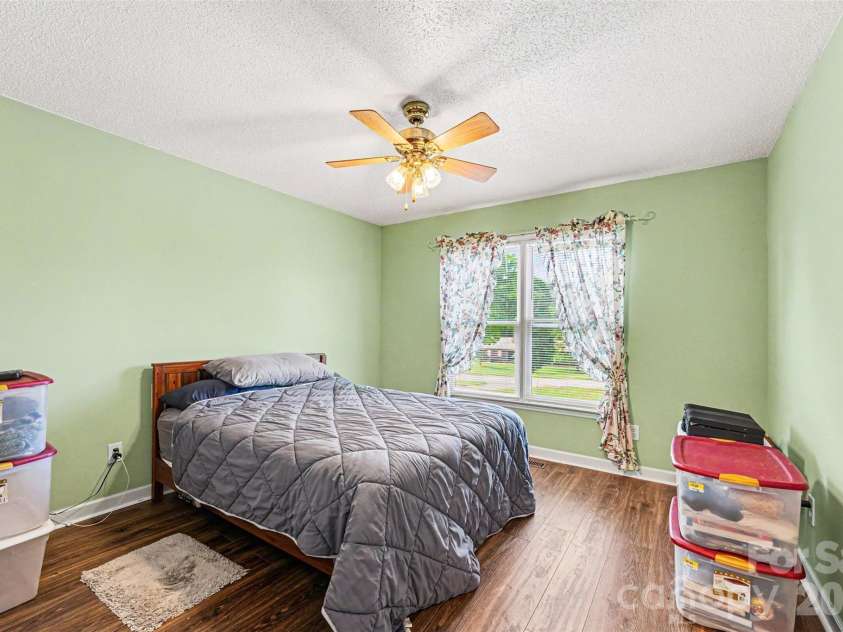 173 Alpine Circle, Statesville, NC 28625.  MLS# CAR4381826, YatesRealty ID 25468. 