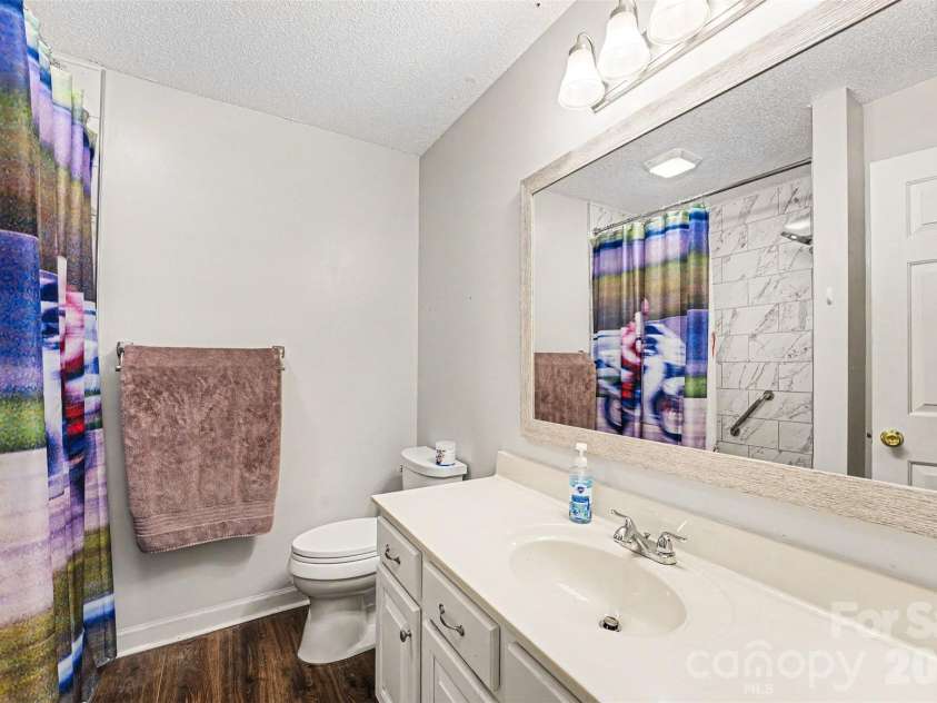 173 Alpine Circle, Statesville, NC 28625.  MLS# CAR4381826, YatesRealty ID 25468. 
