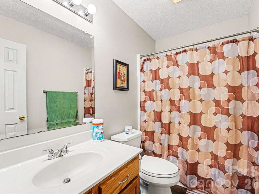 173 Alpine Circle, Statesville, NC 28625.  MLS# CAR4381826, YatesRealty ID 25468. 