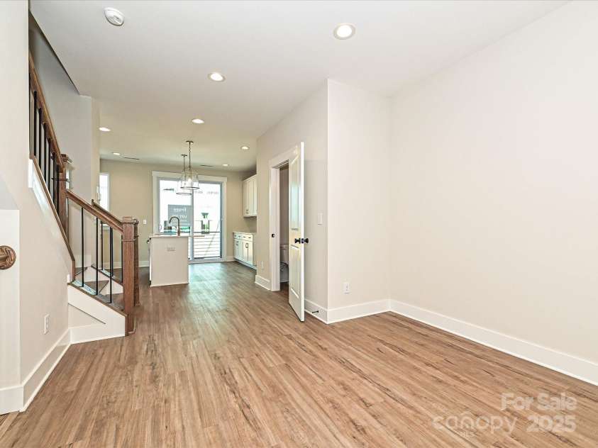 1316 Walter Taylor Way, Charlotte, NC 28206.  MLS# CAR4207720, YatesRealty ID 25469. Dining/Kitchen