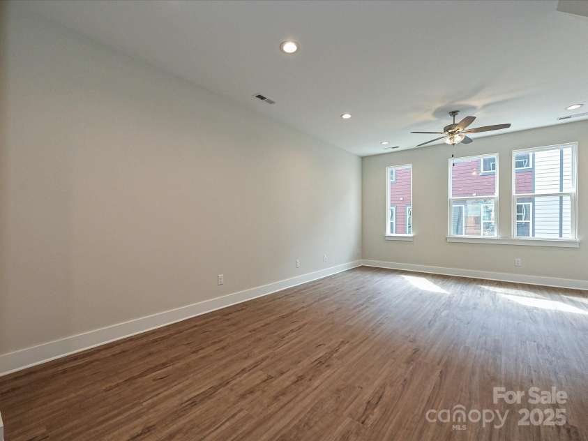 1316 Walter Taylor Way, Charlotte, NC 28206.  MLS# CAR4207720, YatesRealty ID 25469. Dining/Living