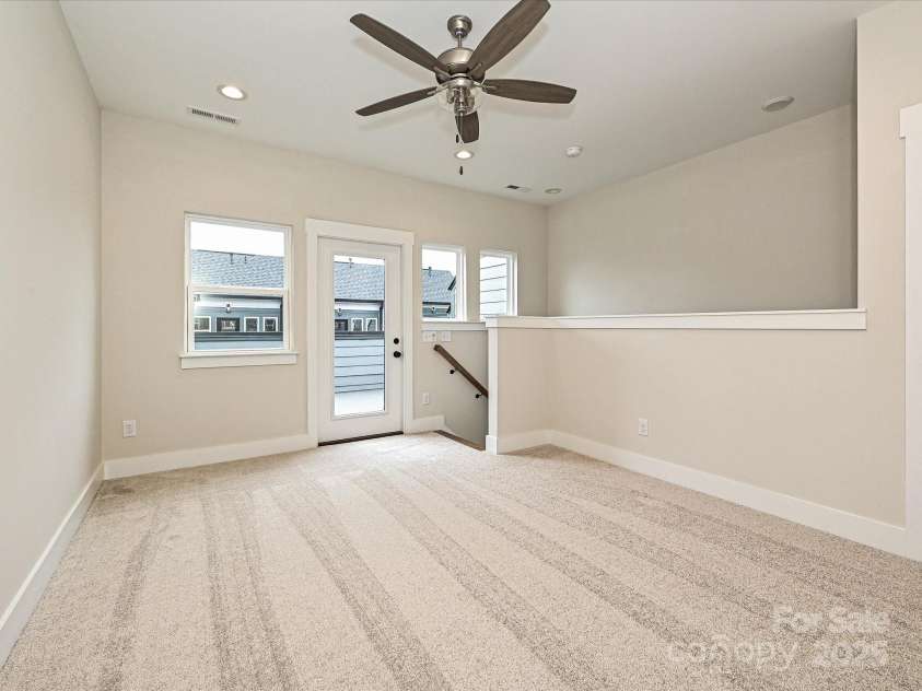 1316 Walter Taylor Way, Charlotte, NC 28206.  MLS# CAR4207720, YatesRealty ID 25469. Rooftop Terrace