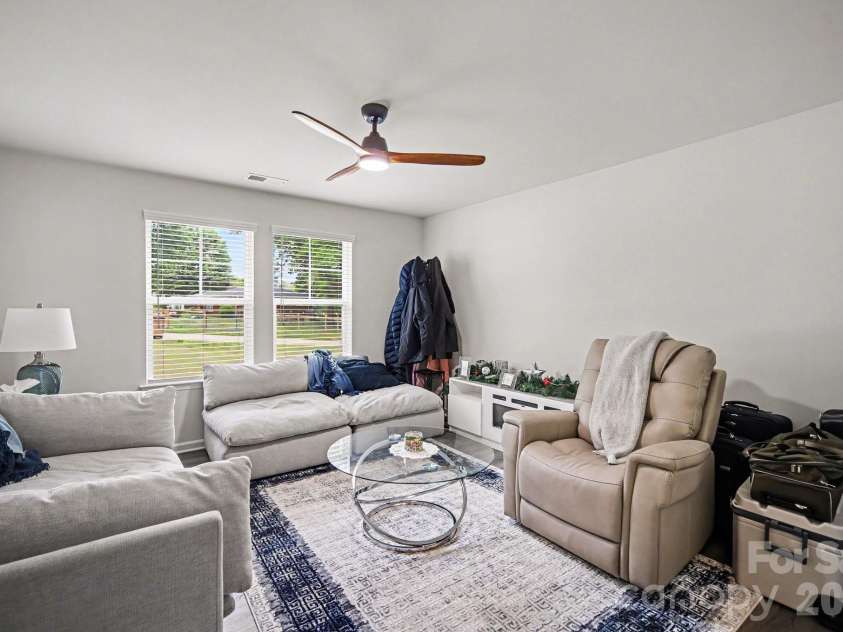 840 Carver Street, Shelby, NC 28152.  MLS# CAR4380384, YatesRealty ID 25469. 