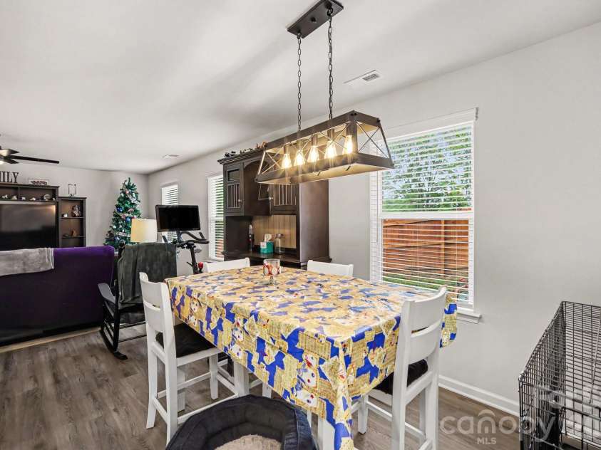840 Carver Street, Shelby, NC 28152.  MLS# CAR4380384, YatesRealty ID 25469. 