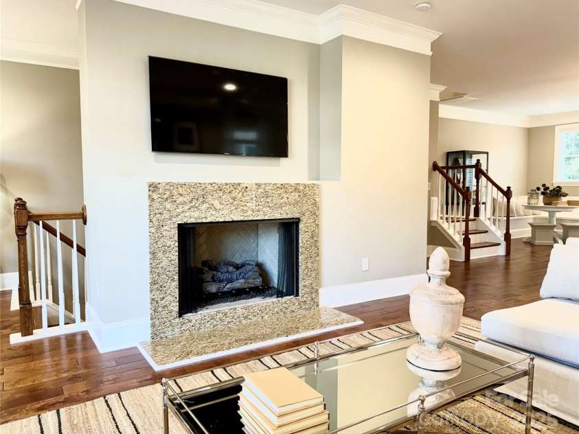 735 Amalfi Drive, Davidson, NC 28036.  MLS# CAR4237880, YatesRealty ID 2547. 