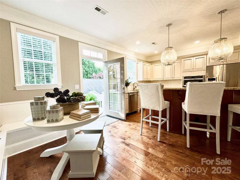 735 Amalfi Drive, Davidson, NC 28036.  MLS# CAR4237880, YatesRealty ID 2547. 