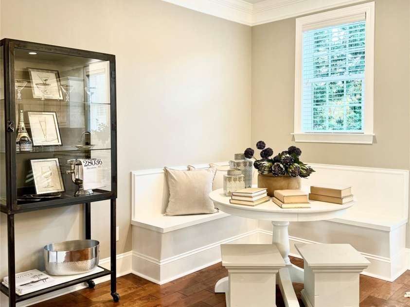 735 Amalfi Drive, Davidson, NC 28036.  MLS# CAR4237880, YatesRealty ID 2547. 