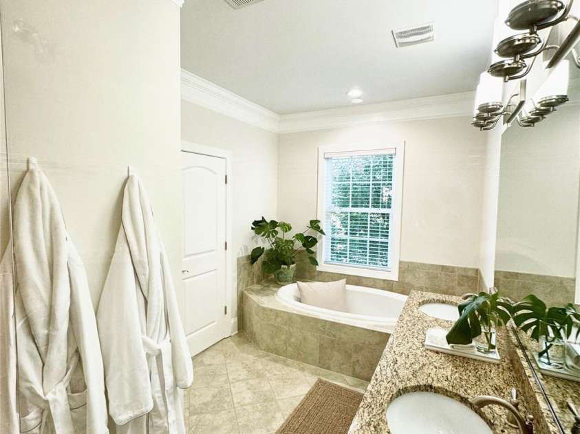 735 Amalfi Drive, Davidson, NC 28036.  MLS# CAR4237880, YatesRealty ID 2547. 